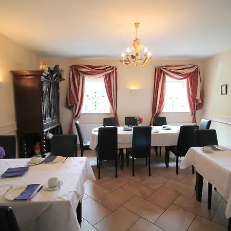 Hotel-appartement-villa Ulenburg 3* דרזדן