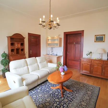Hotel-appartement-villa Ulenburg מלון דירות