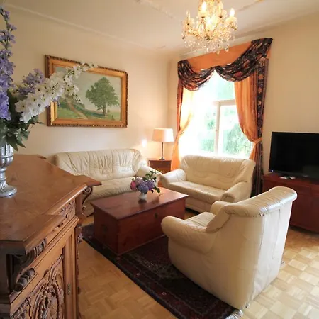 Hotel-appartement-villa Ulenburg 3* דרזדן