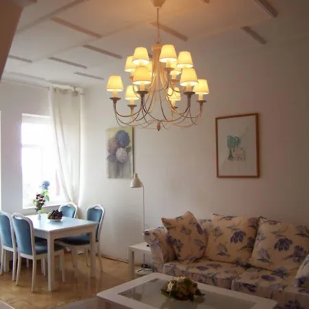 Hotel-appartement-villa Ulenburg 3*