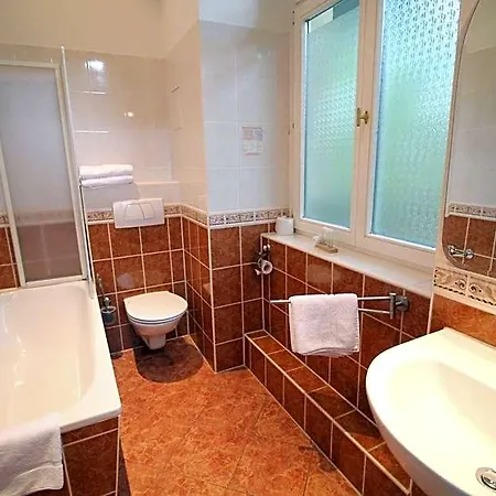 Hotel-appartement-villa Ulenburg Dresden
