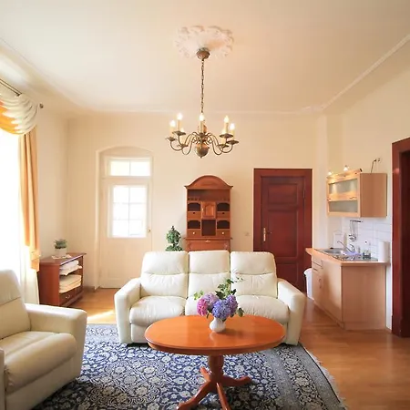 Hotel-appartement-villa Ulenburg 3*