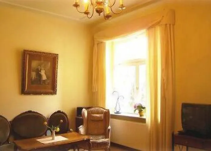 Ξενοδοχείο με διαμερίσματα Hotel-appartement-villa Ulenburg