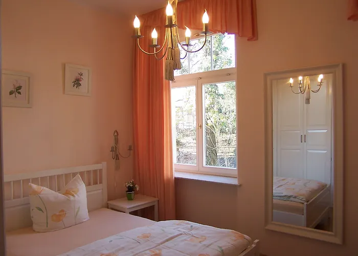 Ξενοδοχείο με διαμερίσματα Hotel-appartement-villa Ulenburg