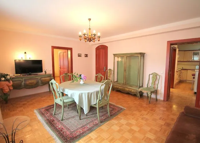 Ξενοδοχείο με διαμερίσματα Hotel-appartement-villa Ulenburg 3*