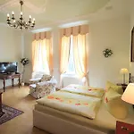 Hotel-appartement-villa Ulenburg 3* Dresden